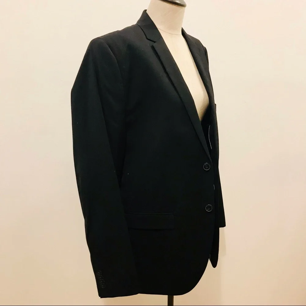 H&M black blazer. Size 42 R. Excellent used condition. No trace of wear. - Picture 4 of 11